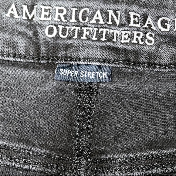 AMERICAN EAGLE black shorts - Picture 3 of 4